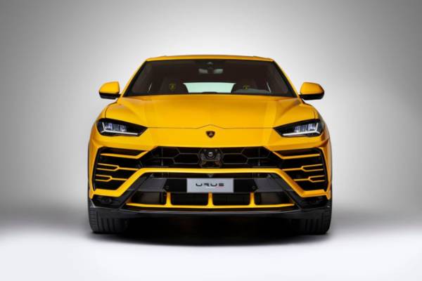 Man Jumps On Scooter To Chase Teen Who Stole His 179-mph $200k Lamborghini Urus - autojosh 