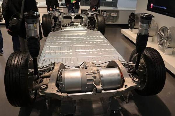 Inside Tesla Battery Parks Which Houses Thousands Of Panasonic Laptop-like Batteries - autojosh 