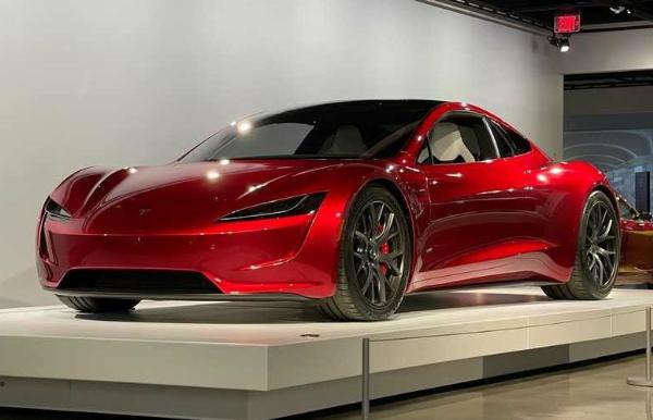 Elon Musk Confirms The New Tesla Roadster With SpaceX Package Will Go 0 To 60 In 1.1 Seconds - autojosh