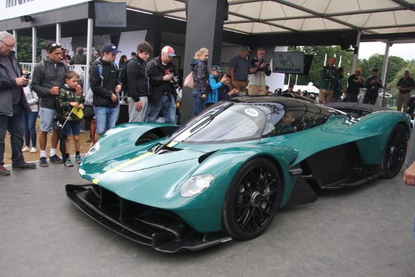 A $6 Part Caused $3.25 Million Aston Martin Valkyrie Hypercar To Breakdown During Public Debut - autojosh 