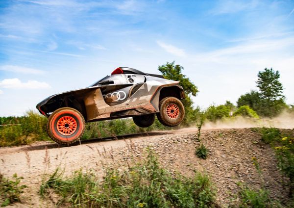 Audi Plans To Win Dakar Rally Race In 2022 With This New Electric RS Q E-Tron Offroading Truck - autojosh 