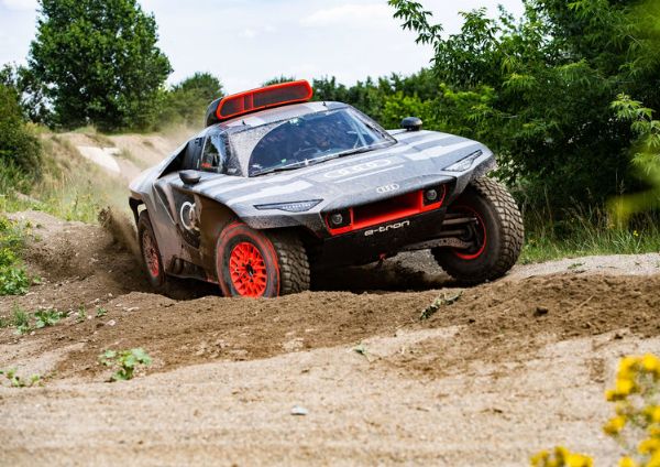 Audi Plans To Win Dakar Rally Race In 2022 With This New Electric RS Q E-Tron Offroading Truck - autojosh