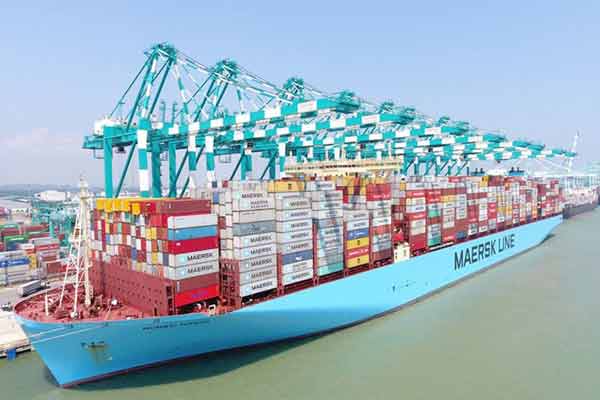 Maersk Orders World’s First Container Vessel Fueled By Carbon Neutral Methanol - autojosh