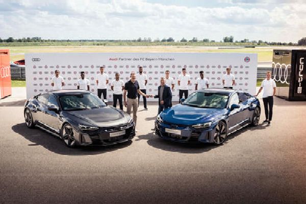 FC Bayern Stars, Including Lewandowski, Receive Electric Audi e-tron GT Company Car - autojosh