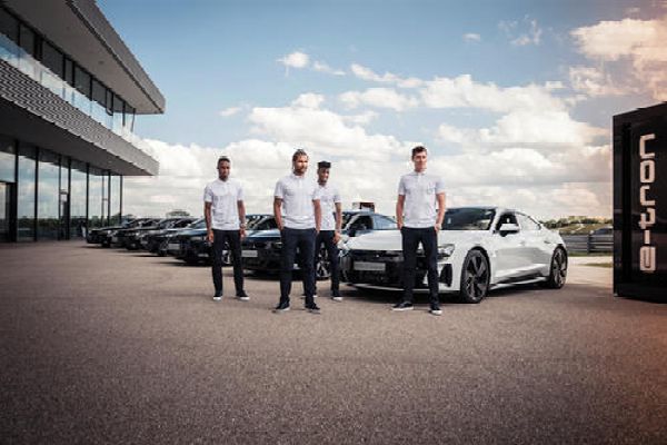 FC Bayern Stars, Including Lewandowski, Receive Electric Audi e-tron GT Company Car - autojosh 