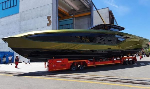 Highest Paid Athlete Conor McGregor Takes Delivery Of His ₦1.7b Lamborghini Supercar-Inspired Yacht - autojosh 