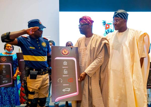 Lagos State Governor Babajide Sanwo-Olu Presents Cars To 10 Distinguished Public Servants - autojosh 