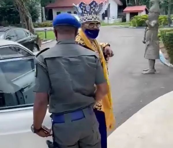 Oluwo Of Iwo Land Arrives In Style At The Palace Of Sir Gabriel Igbinedion In A Rolls-Royce Phantom - autojosh 