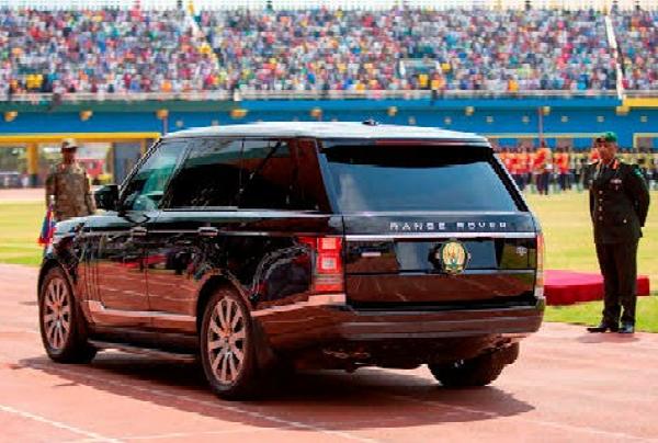 Meet Pres. Paul Kagame Of Rwanda Who Loves To Drive Visiting Presidents In His Armoured Range Rover Sentinel - autojosh