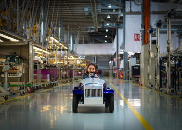 Electric Car Driven By Kids To The Surgery Room Returns To Rolls-Royce Factory For 62 Miles Service - autojosh 