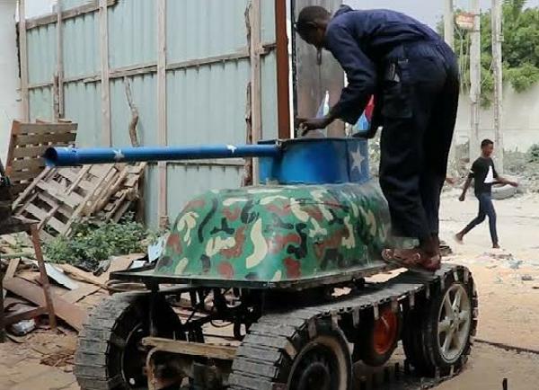 Somali Mechanic Becomes National Icon After Building DIY Tank - autojosh