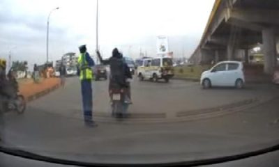 Moment Thieves On Motorcycle Snatched A Phone From Traffic Police Officer - autojosh