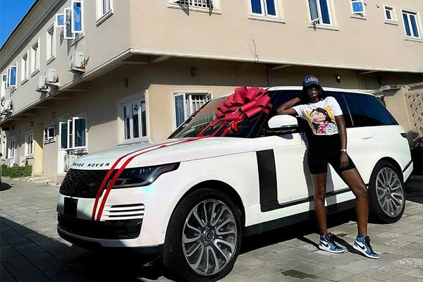 Celebrity Fashion Designer Tolu Bally Acquires A Range Rover Supercharged SUV 