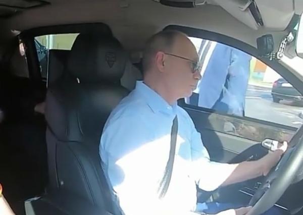 Vladimir Putin Personally Drove Himself In His Armoured Aurus Limo To Test New Ring Road In Moscow - autojosh 