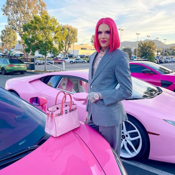 Meet Jeffree Star, The World's Richest YouTuber - Checkout His Insane 'Pink' Car Collection - autojosh 