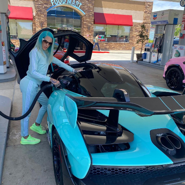 Meet Jeffree Star, The World's Richest YouTuber - Checkout His Insane 'Pink' Car Collection - autojosh 