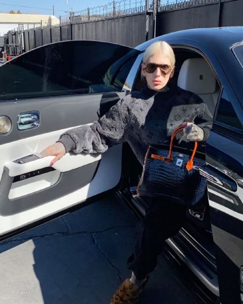 Meet Jeffree Star, The World's Richest YouTuber - Checkout His Insane 'Pink' Car Collection - autojosh 