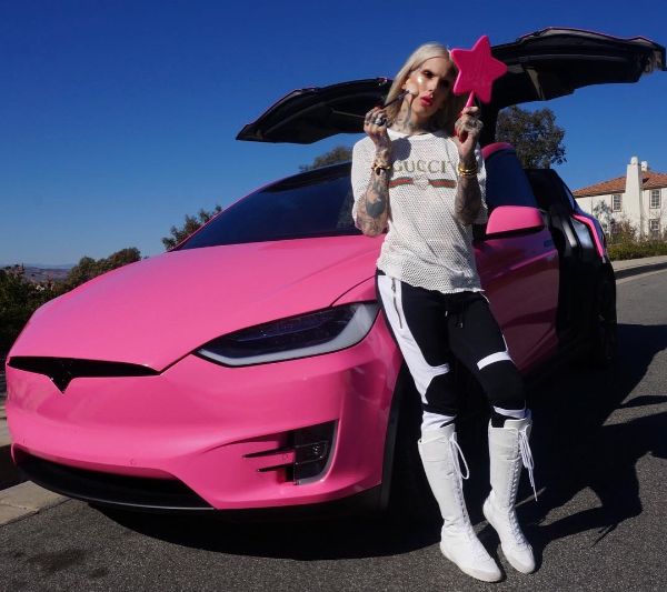 Meet Jeffree Star, The World's Richest YouTuber - Checkout His Insane 'Pink' Car Collection - autojosh 