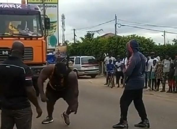 Africa’s Strongest Man, Ghanaian's Zulu Pulls Trailer Loaded With Bags Of Rice, Wins Car, Cash - autojosh 