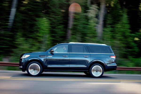 2022 Lincoln Navigator SUV Unveiled With Hands-free Driving Tech - autojosh 
