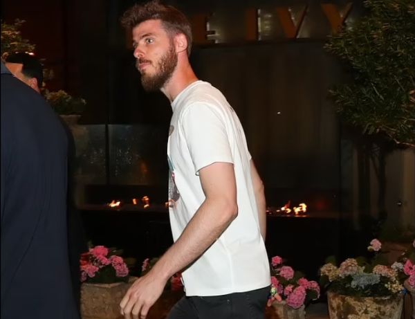 Man Utd Keeper De Gea Takes Taxi Home After His Aston Martin Was Clamped For Not Having Any Tax - autojosh 