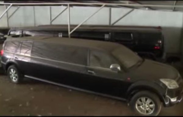 Cars Seized From Ex-Gambian President Yahya Jammeh, Including Rolls-Royces, Limos, Abandoned In A Warehouse - autojosh 