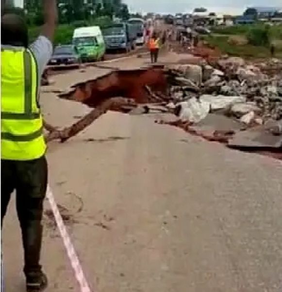 FRSC Advises Motorists To Take Alternative Routes After A Portion Of Lokoja-Kabba Road Collapsed - autojosh 