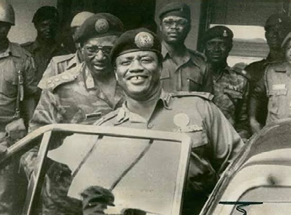 Ex-Military Head of State Ibrahim Babangida Arrives Akwa-Ibom In A Mercedes-Benz 600 In 1987 - autojosh 
