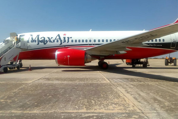 Max Air Leaves Passengers Stranded In Lagos For Over 5 Hours - autojosh 