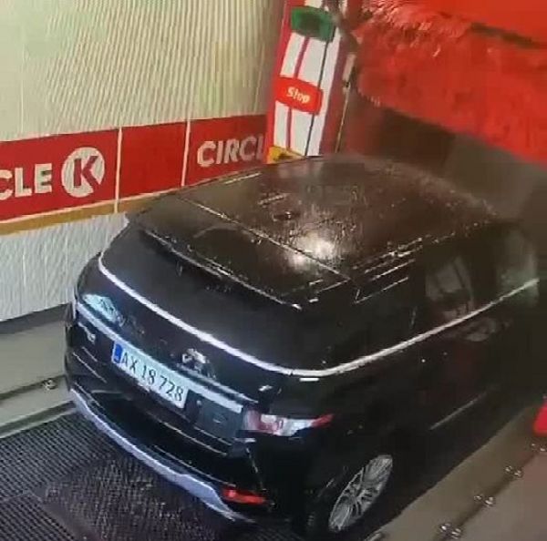 Watch : Automated Car Washing Machine Damaged The Tailgate Of Customers SUV - autojosh 