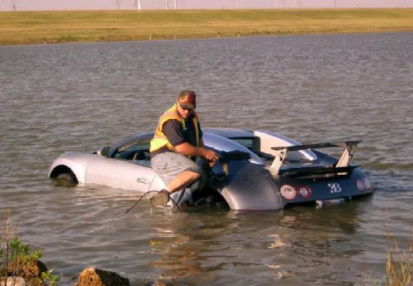 $1.1m Bugatti Veyron Purposely Driven Into Lake To Scam Insurance Company Is Finally Being Rebuilt - autojosh 