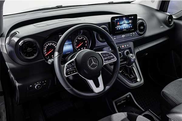 Mercedes-Benz Citan Debuts With French Connections