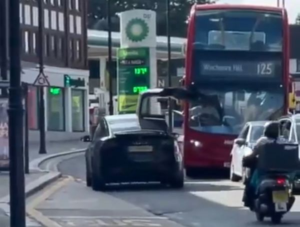 Moment Speeding Tesla Model X Smashes Its Opened 'Falcon Wing' Door Into A London Double-Decker Bus - autojosh 