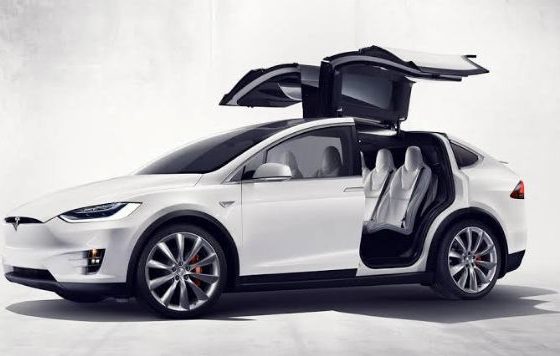 Moment Speeding Tesla Model X Smashes Its Opened 'Falcon Wing' Door Into A London Double-Decker Bus - autojosh