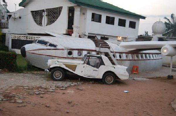 Victor Uwaifo Dies : 12 Things About Nigerian Music Legend, Including A Custom Car He Built Himself - autojosh 