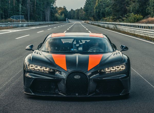 Final World Record-breaking Bugatti Chiron Super Sport 300+ Delivered - autojosh 