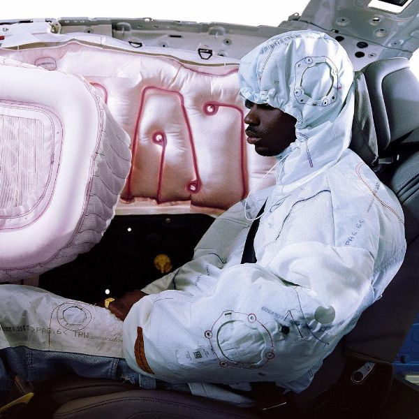 Mercedes, Preston Use Airbags To Make Cloths To Celebrate 40 Years Since Its Debut On S-Class - autojosh 