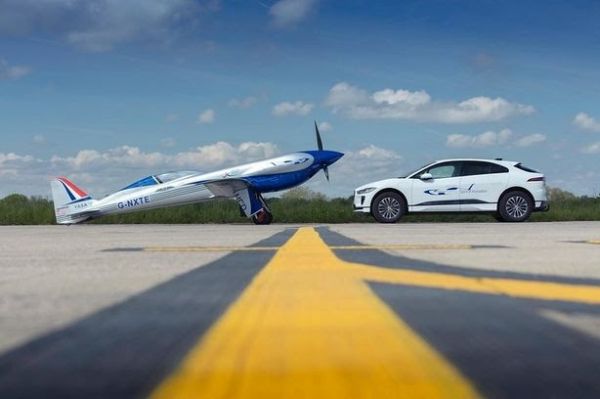Jaguar SUV Tows Rolls-Royce Electric Aircraft As It Takes To The Skies For The First Time - autojosh 