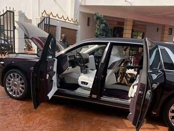 Why $450,000 Rolls-Royce Phantom Can Cost Up To $790,000 To Own In Nigeria - autojosh 