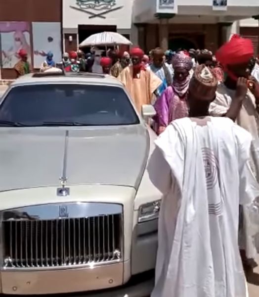 Emir Of Kano Ado Bayero Gets N100M Rolls-Royce Ghost From Billionaire Abdul Samad Rabiu - autojosh 
