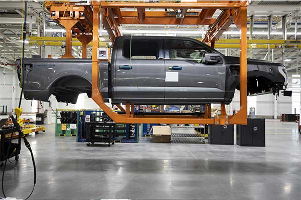 Ford F150 Lightning Begins Pre-Production As 150k Already Been Booked 