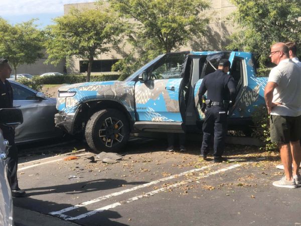 First Rivian R1T Crash As Driver Crashes Electric Pickup Into Mercedes S-Class, Ford Explorer - autojosh 