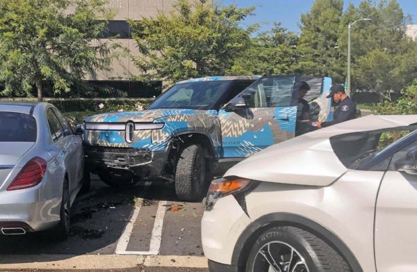First Rivian R1T Crash As Driver Crashes Electric Pickup Into Mercedes S-Class, Ford Explorer - autojosh