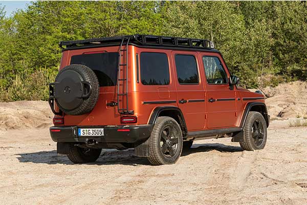 Mercedes-Benz Gives G-Wagon The Professional Treatment