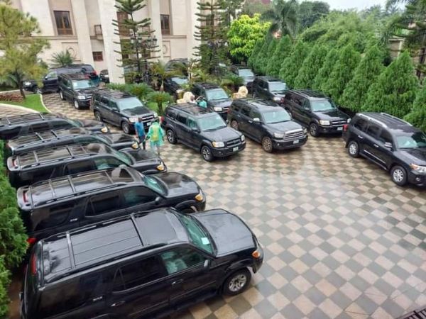 Senator Ifeanyi Uba Gift 20 SUVs To Traditional Rulers In Anambra - autojosh 