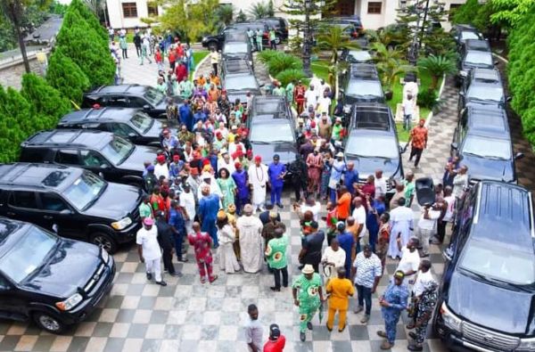 Senator Ifeanyi Uba Gift 20 SUVs To Traditional Rulers In Anambra - autojosh