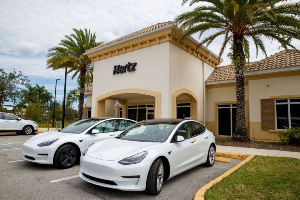 Uber Drivers Will Get Half Of The 100,000 Model 3 EVs Hertz Ordered From Tesla - autojosh