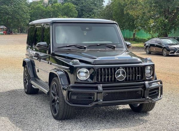 N1.6bn For Buhari's Cars, Whitemoney's IVM G40, Sanwo-Olu Rode In Defender, Automotive News You Missed In October - autojosh 