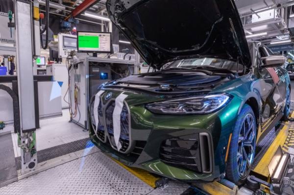 First-ever All-electric BMW i4 Rolls Off Production Line At Munich Plant - autojosh 