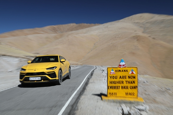 Lamborghini Urus Unlocks 86km 'World’s Highest Motorable Road', Stands 19,300ft Above Sea Level - autojosh 